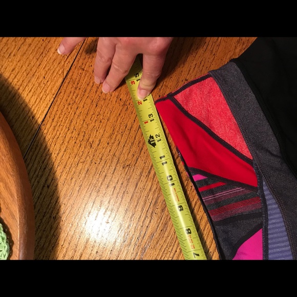 Reversible Groove crop pants size 6 - Picture 4 of 4